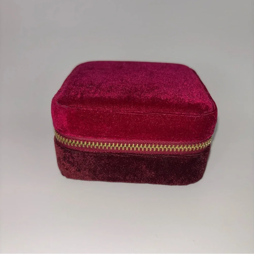 J.Crew Factory Square Velvet Jewelry Case Regal Rose Goldtone Travel Size